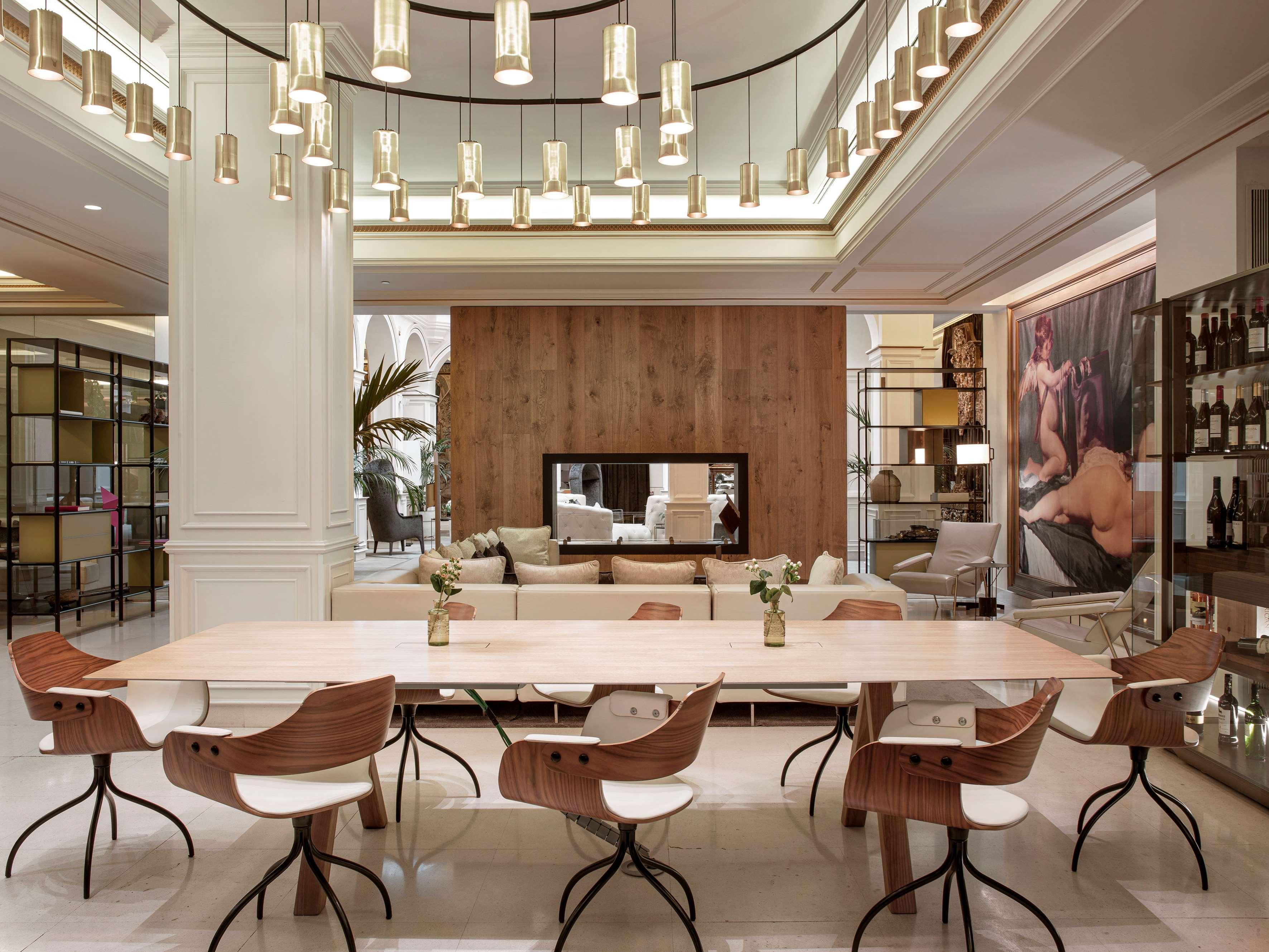 Palacio De Los Duques Gran Melia - The Leading Hotels Of The World Мадрид Экстерьер фото The interior of the hotel