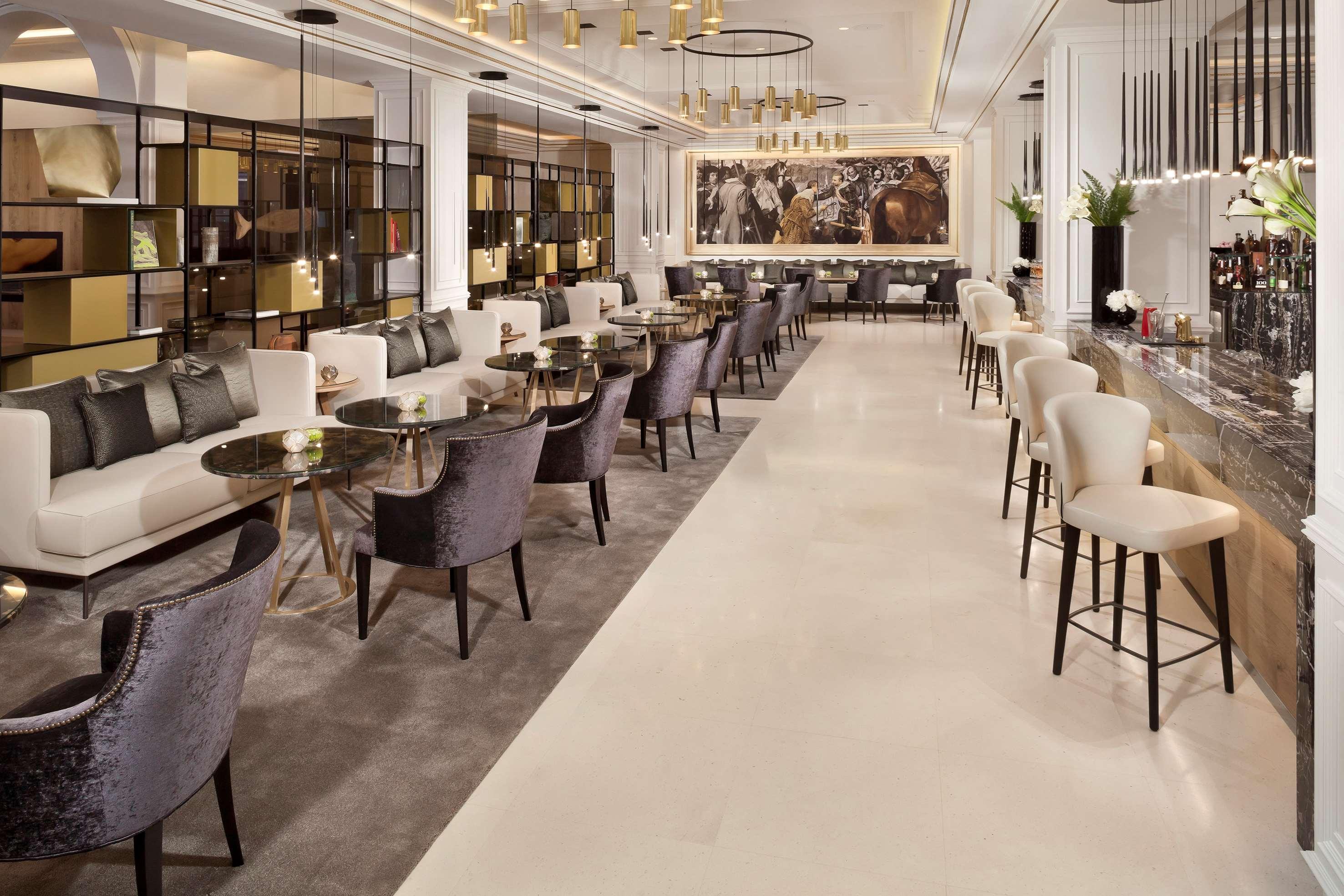 Palacio De Los Duques Gran Melia - The Leading Hotels Of The World Мадрид Экстерьер фото The Club lounge at London Heathrow Airport