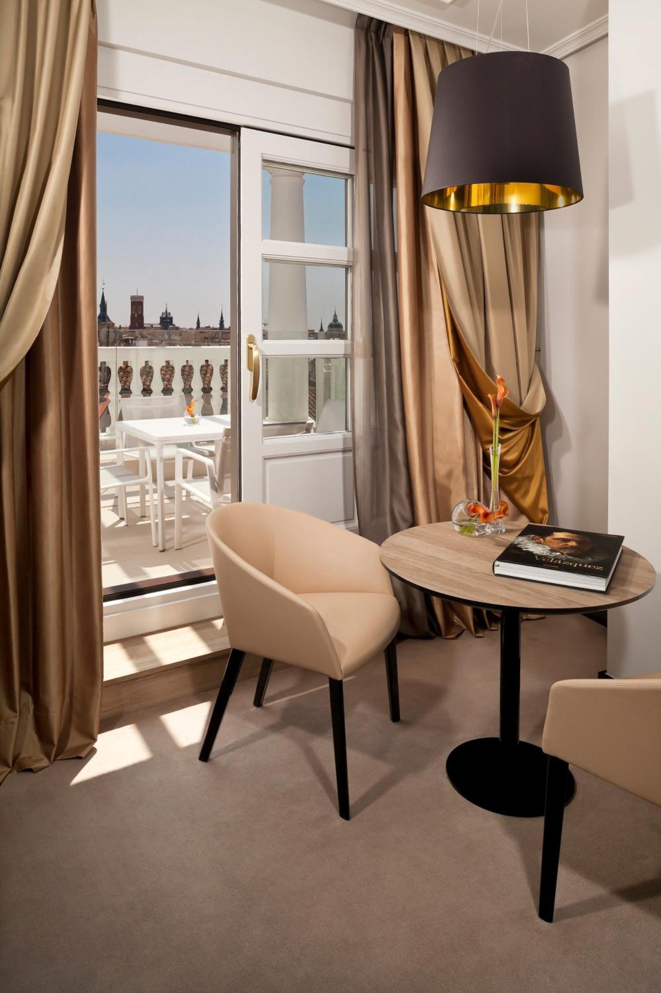 Palacio De Los Duques Gran Melia - The Leading Hotels Of The World Мадрид Экстерьер фото