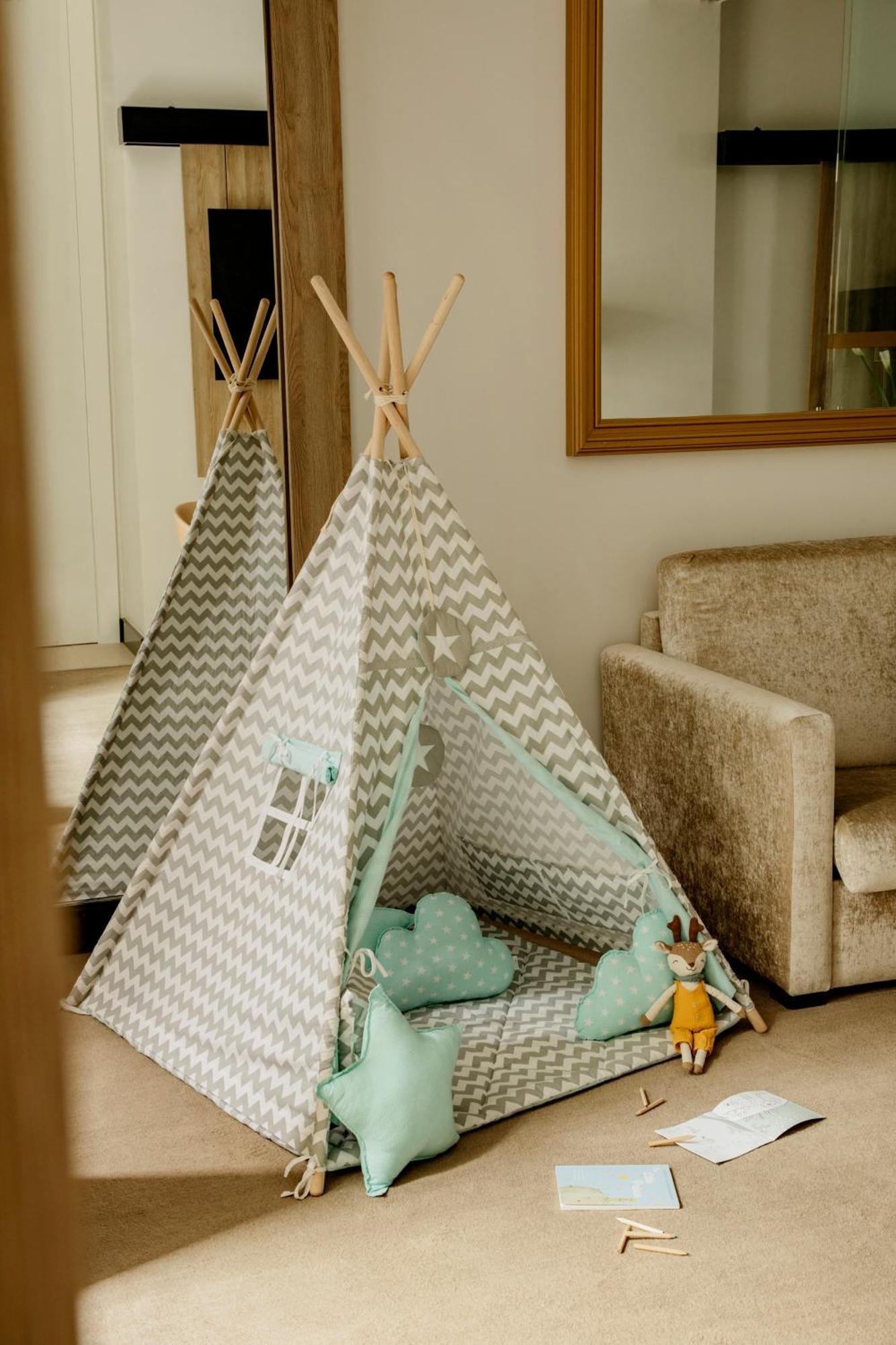 Palacio De Los Duques Gran Melia - The Leading Hotels Of The World Мадрид Экстерьер фото Teepee tent