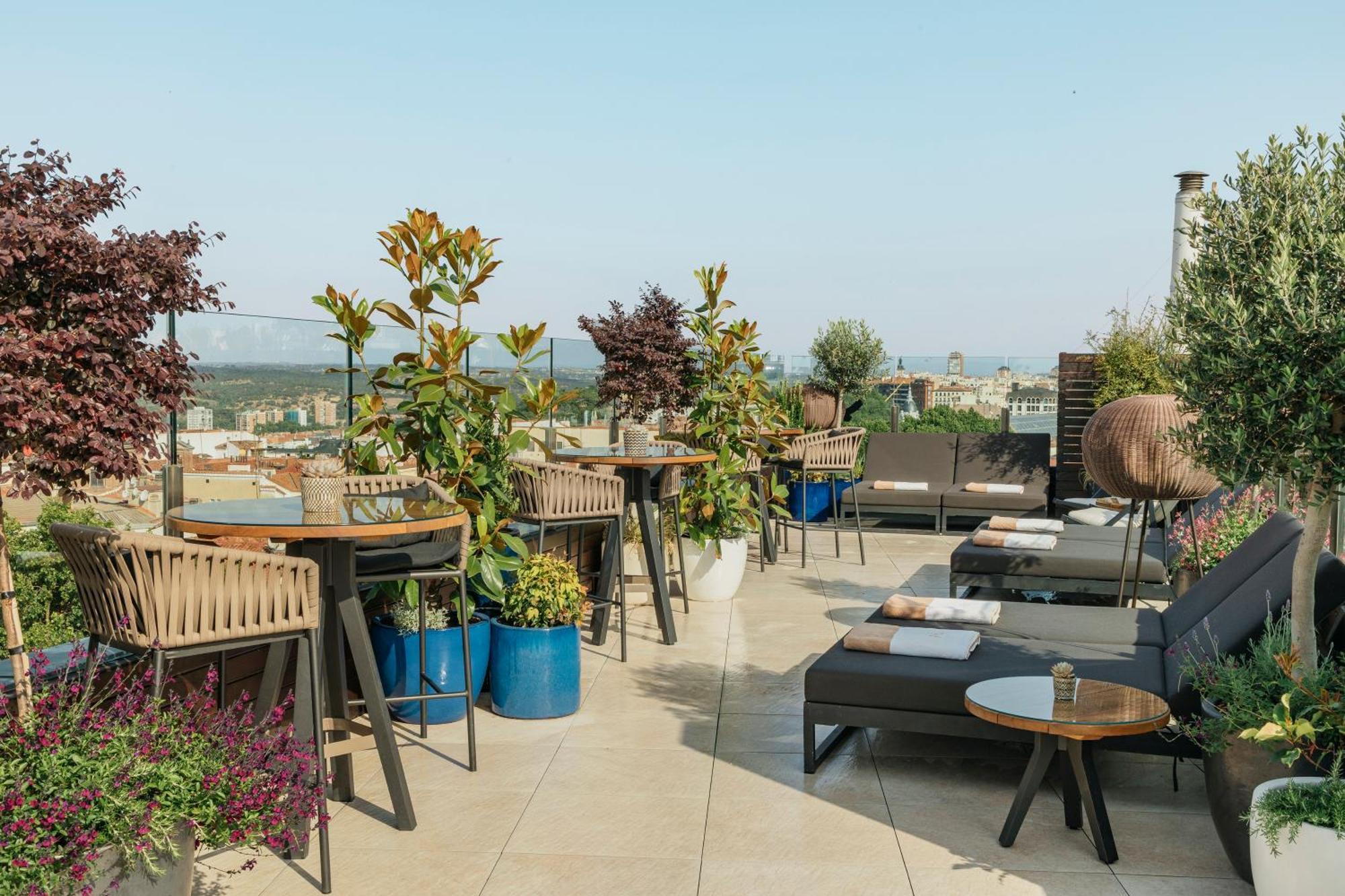 Palacio De Los Duques Gran Melia - The Leading Hotels Of The World Мадрид Экстерьер фото Rooftop terrace